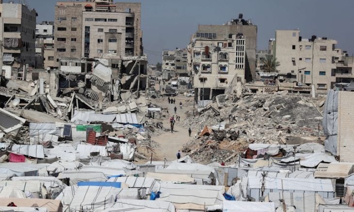 استشهاد 4 فلسطينيين في قصف وإطلاق نار إسرائيلي بغزة الخميس- (فيديو)